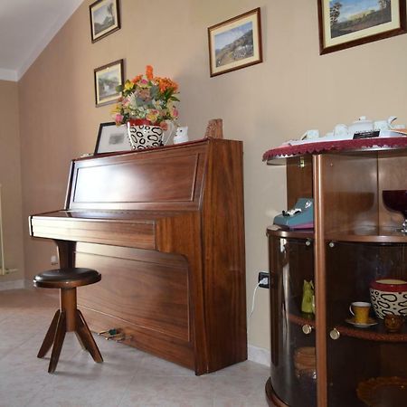 Bed and Breakfast Amici Di Hackert Caserta Exterior foto