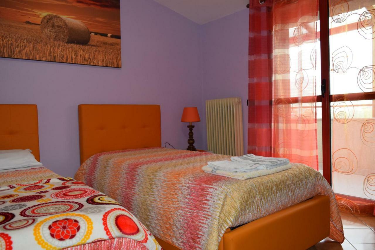 Bed and Breakfast Amici Di Hackert Caserta Exterior foto